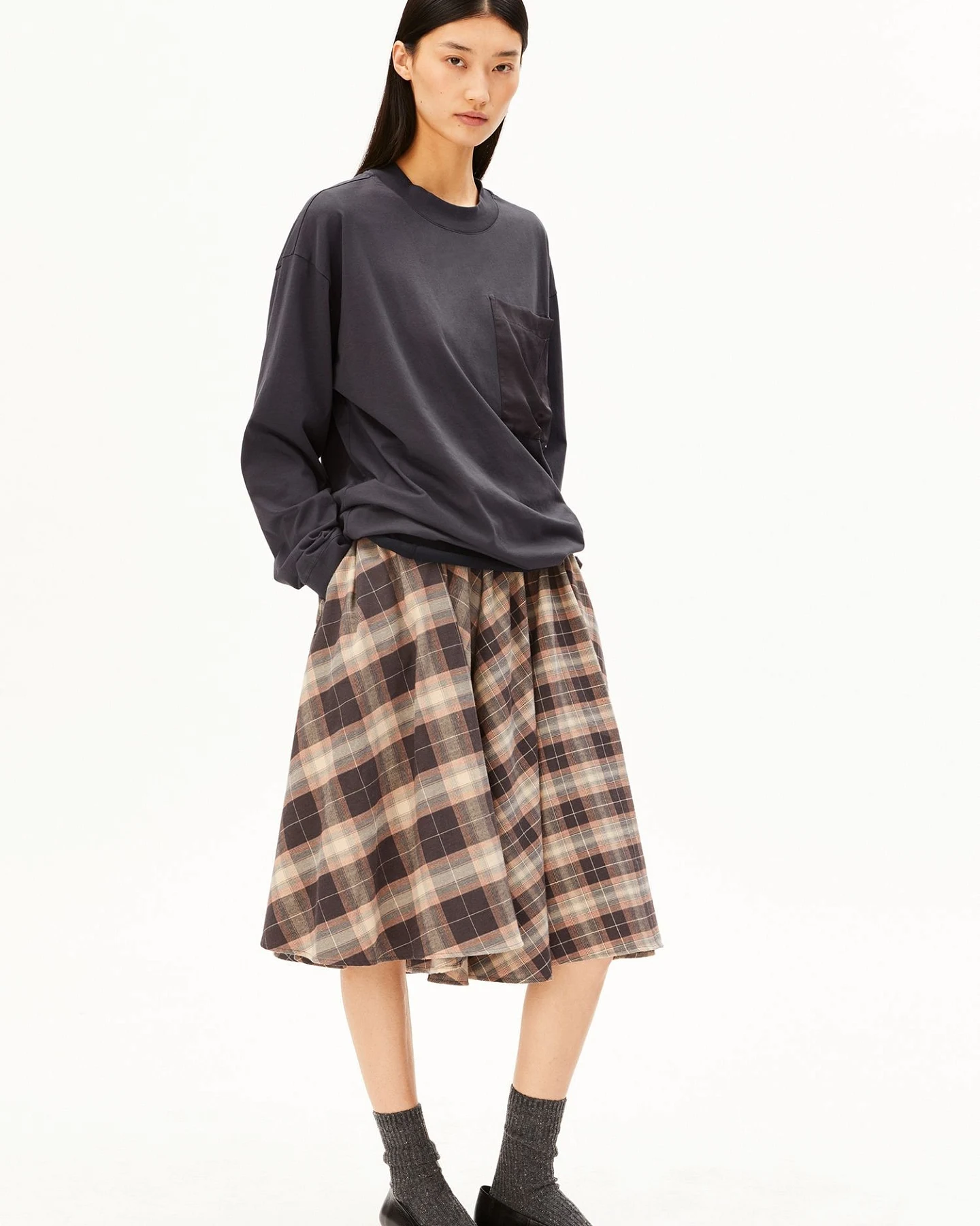 ARMEDANGELS Longsleeve PATCHED POCKET – Ansicht 5