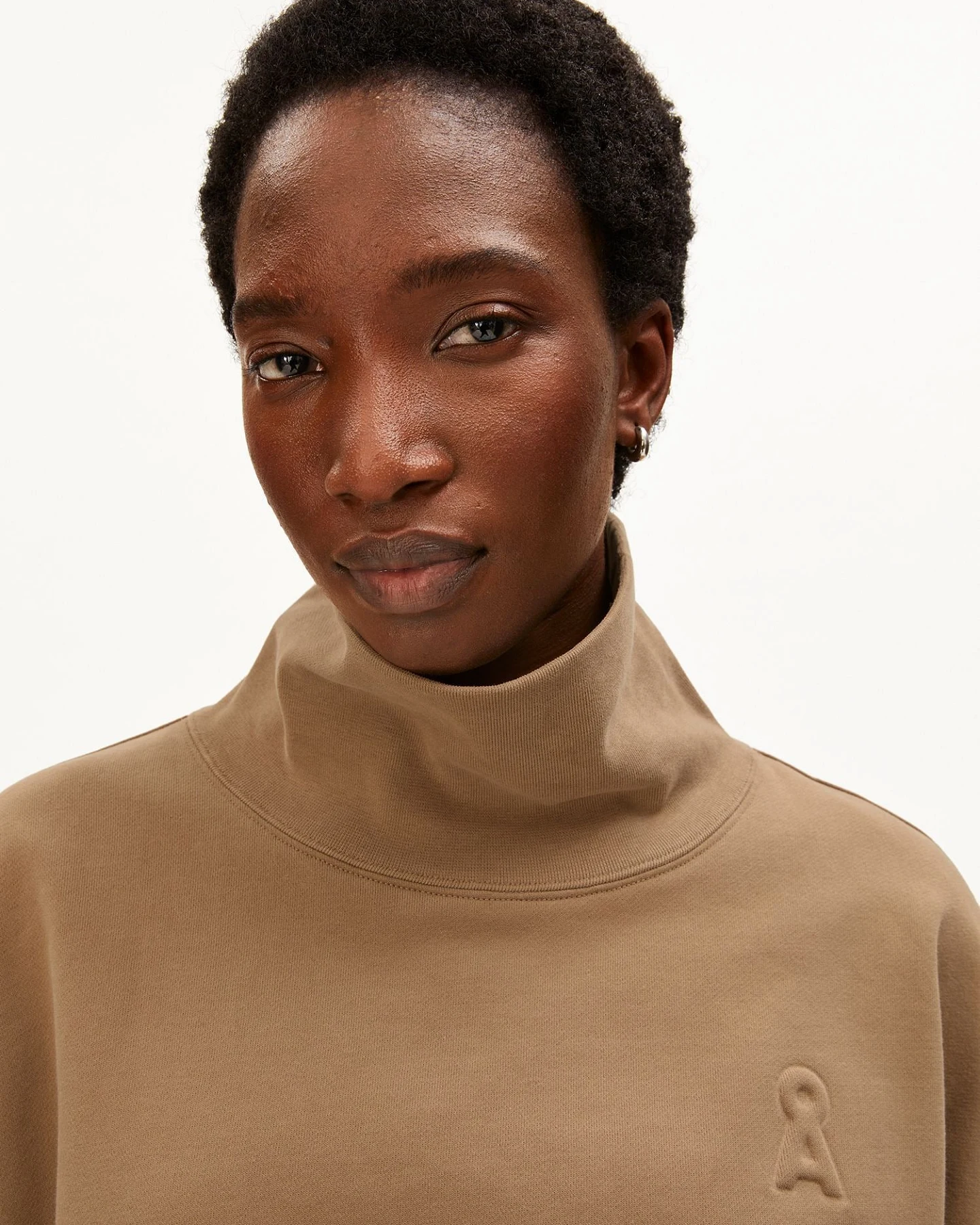 ARMEDANGELS Sweatshirt ICONIC OPEN EDGE FUNNELNECK – Ansicht 4