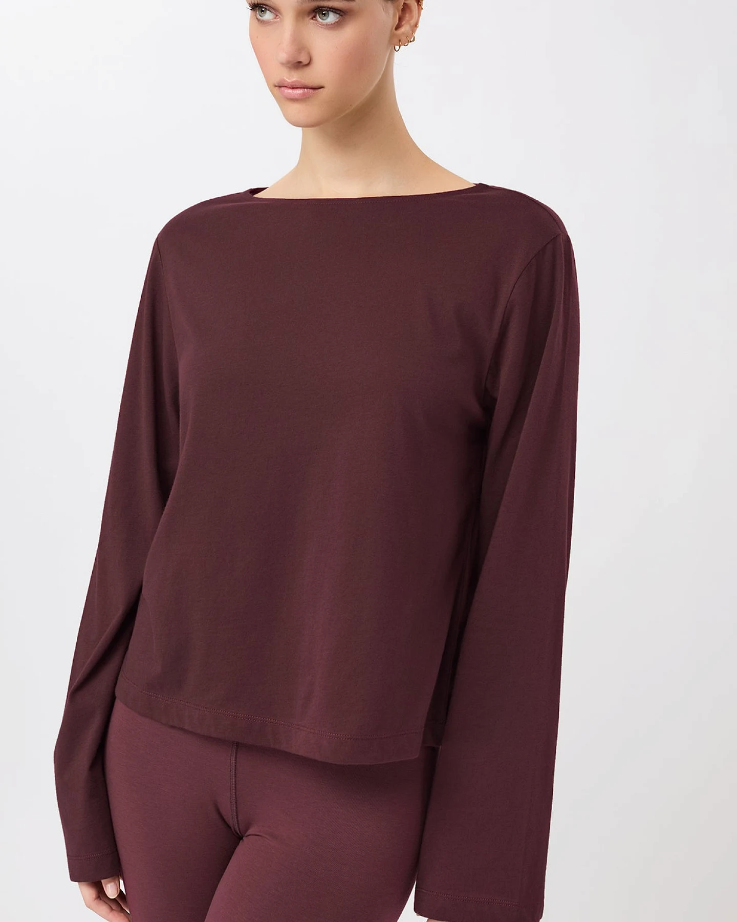 MANDALA Damen vegan Langarmshirt Iconic In Rubinrot – Ansicht 2