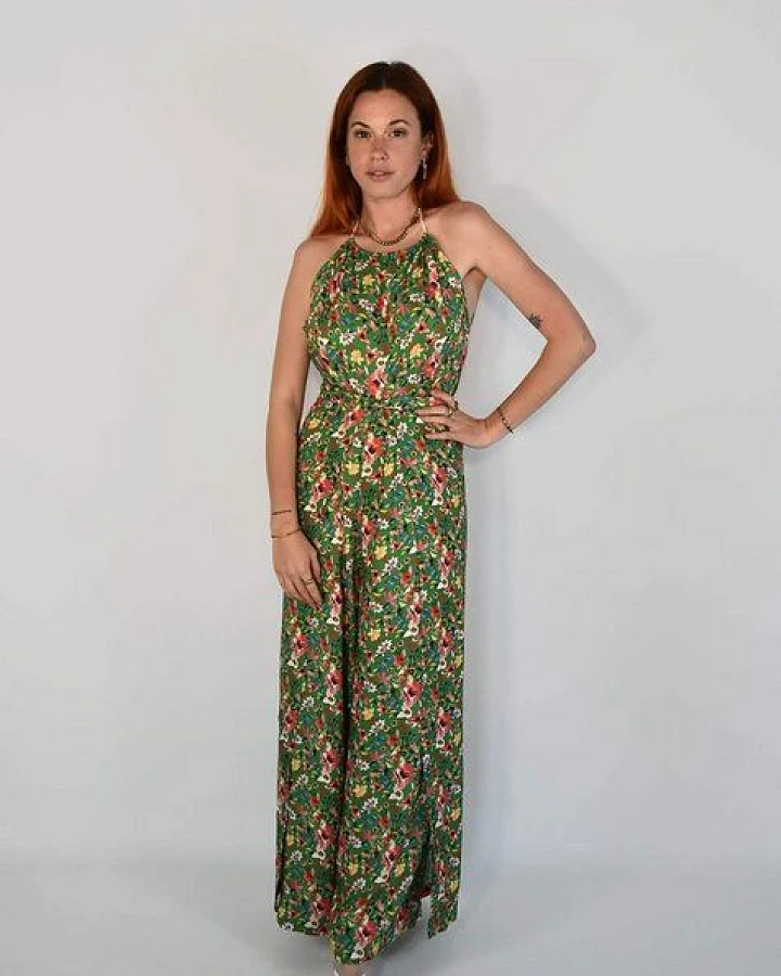 Aatise Jumpsuit im Wickeleffekt Zudo aus 100% Ecovero grün bedruckt