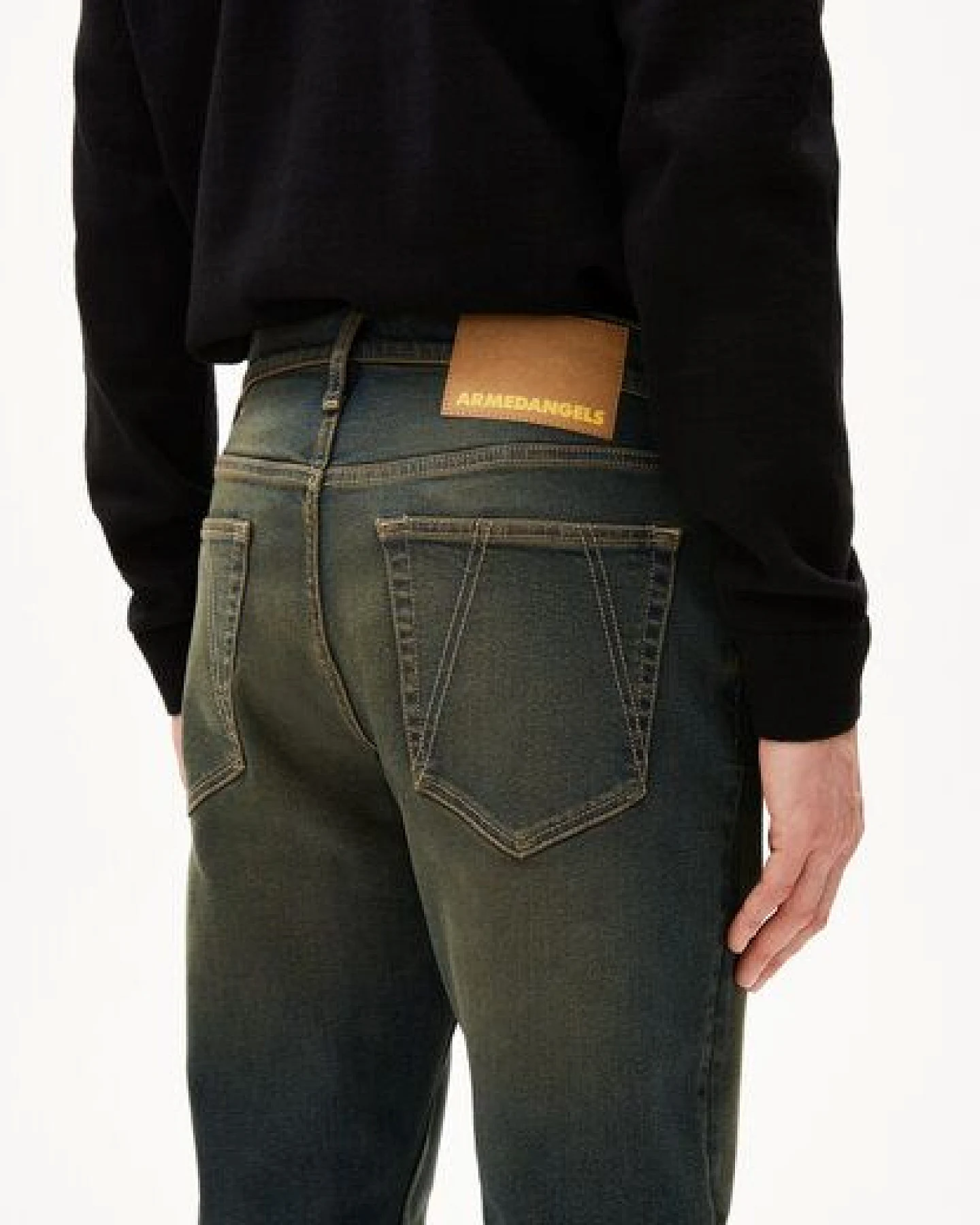 ARMEDANGELS AARJO TARPA Herren Tapered Leg Mid Waist aus recyceltem Baumwoll Mix – Ansicht 3