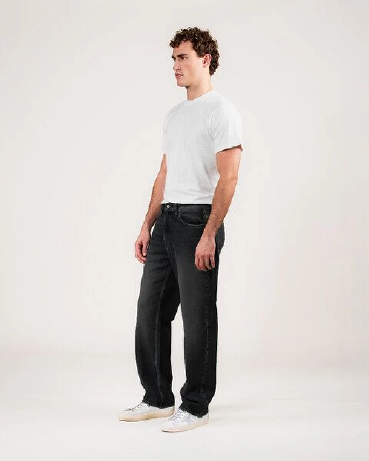 Kuyichi Herren Jeans LARRY Loose Fit aus 99% Bio-Baumwolle und 1% Elasthan