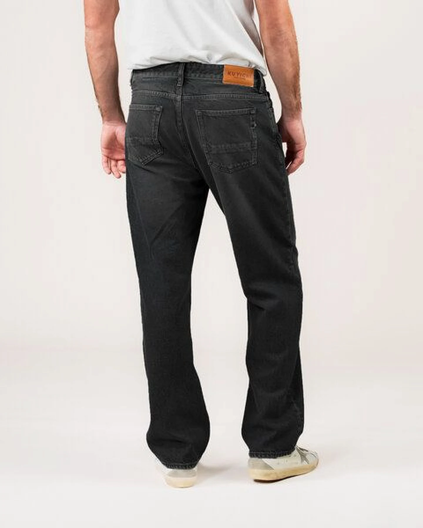 Kuyichi Herren Jeans LARRY Loose Fit aus 99% Bio-Baumwolle und 1% Elasthan – Ansicht 3