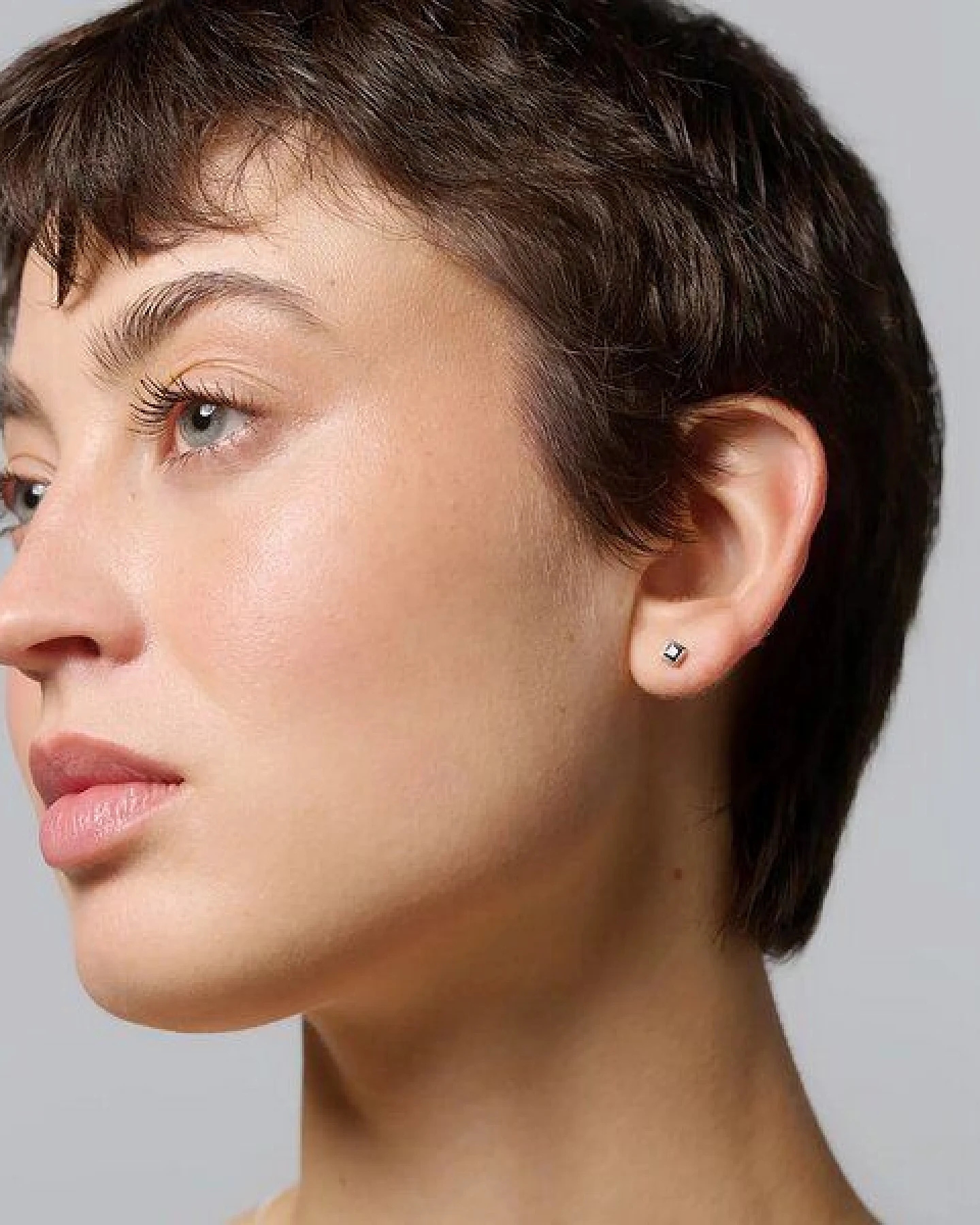 fejn jewelry Ohrstecker 'black square' - mit schwarzem Zirkonia – Ansicht 2