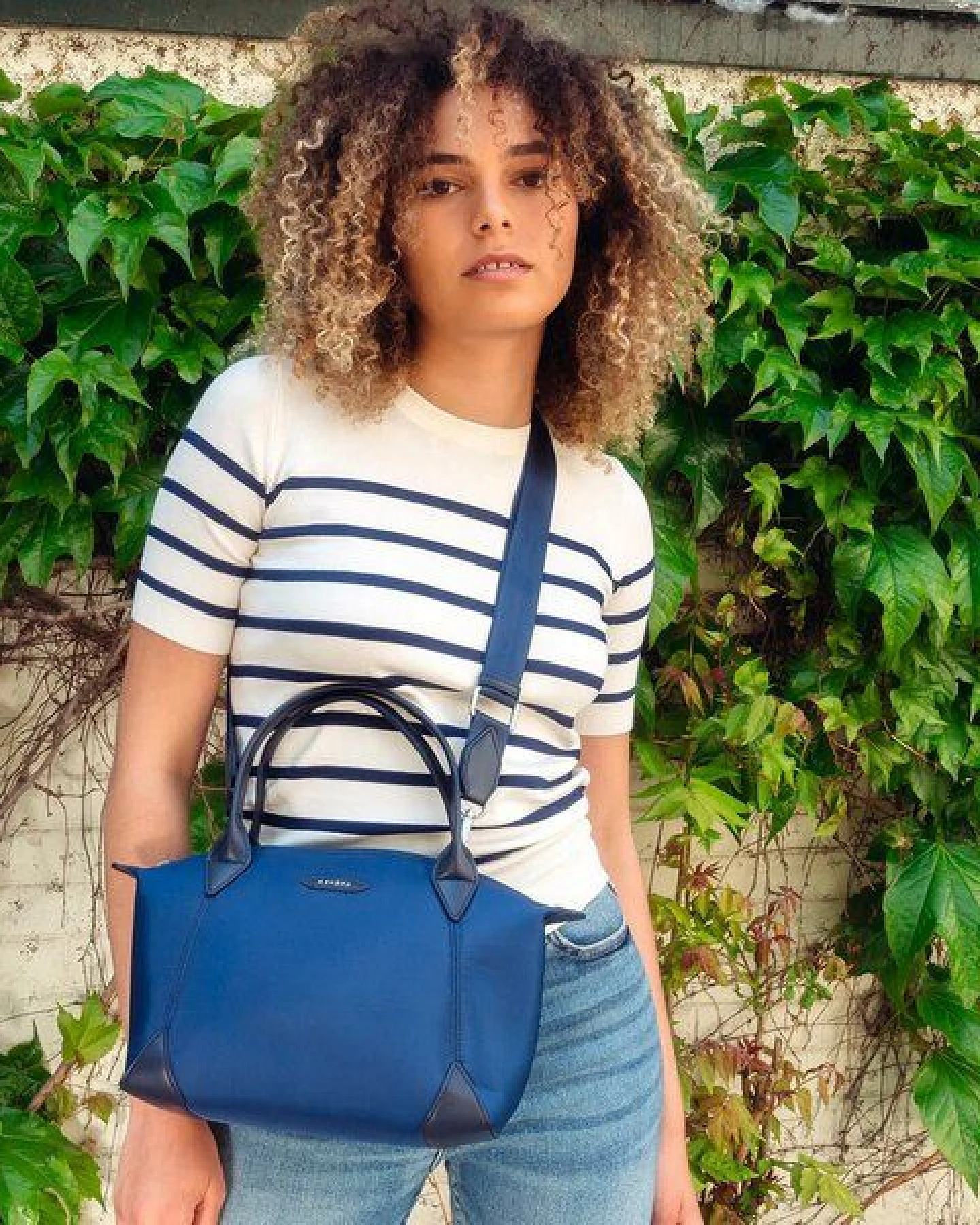 Ashoka Paris Pretty Uppeal & Nylon Marineblau – Ansicht 2