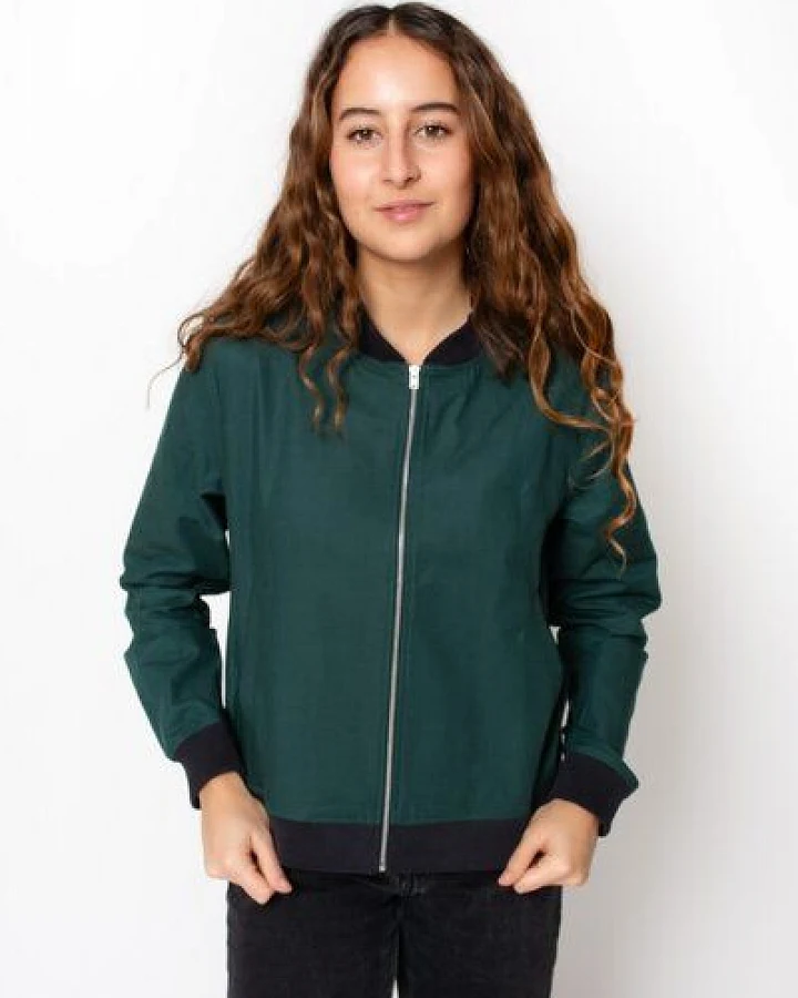 Zerum Ecovero Collegejacke Modell: Marry