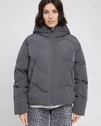 Produktseite: Winterjacke Waves Quilt Short Puffer Dunkelgrau