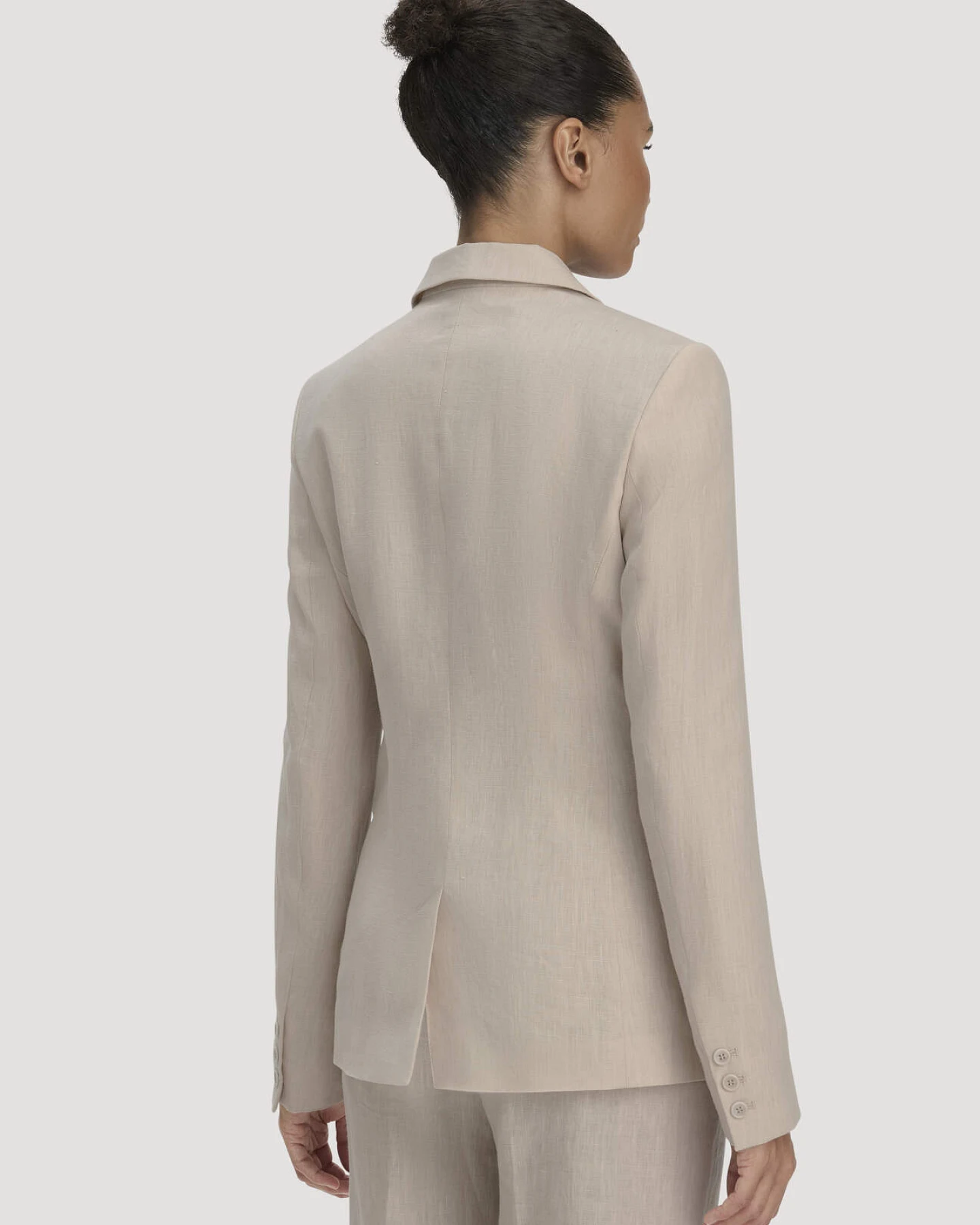 hessnatur Damen Blazer Regular aus Leinen - beige - Größe 42 – Ansicht 3
