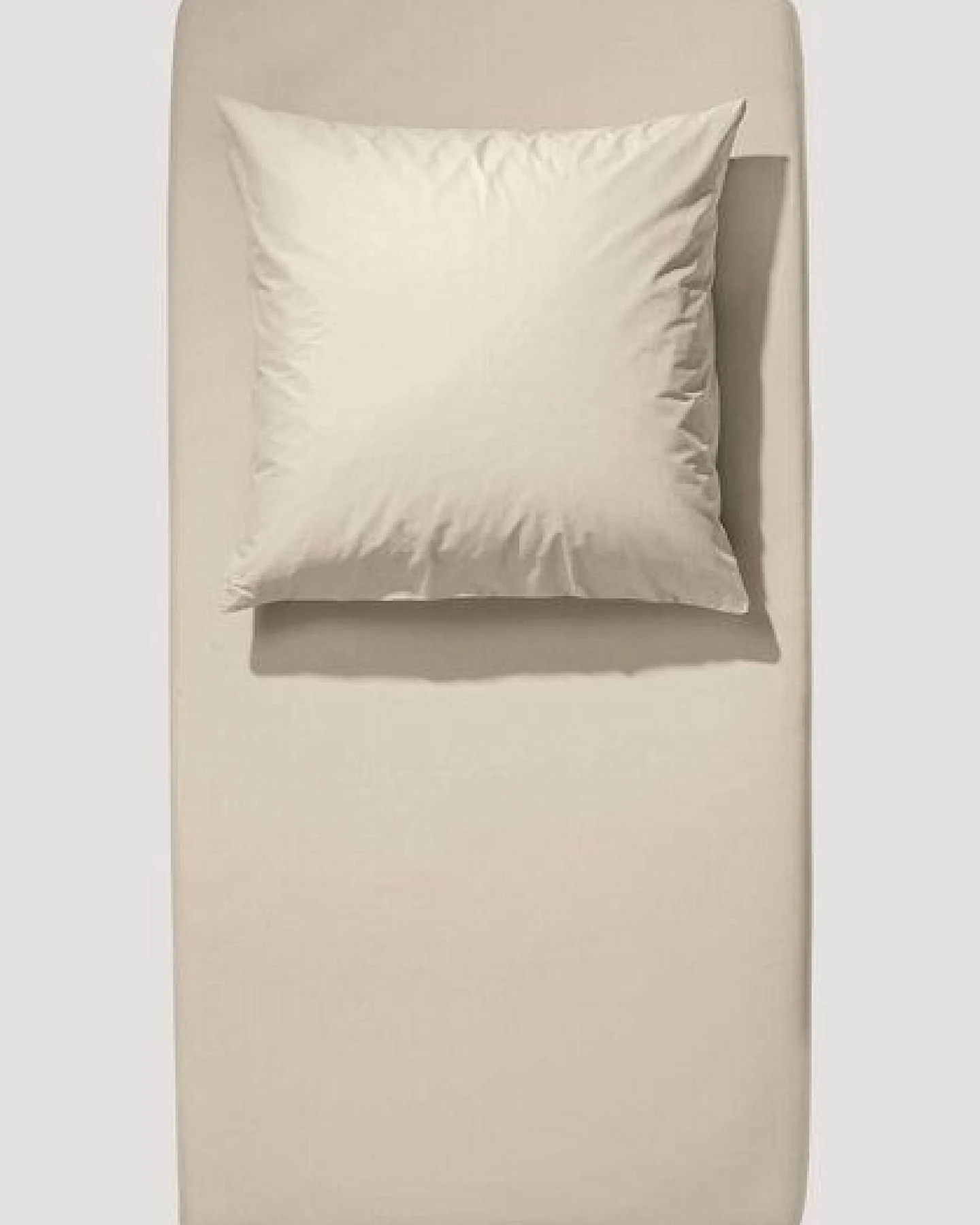 hessnatur Satin Spannbettlaken aus reiner Bio-Baumwolle – Ansicht 2