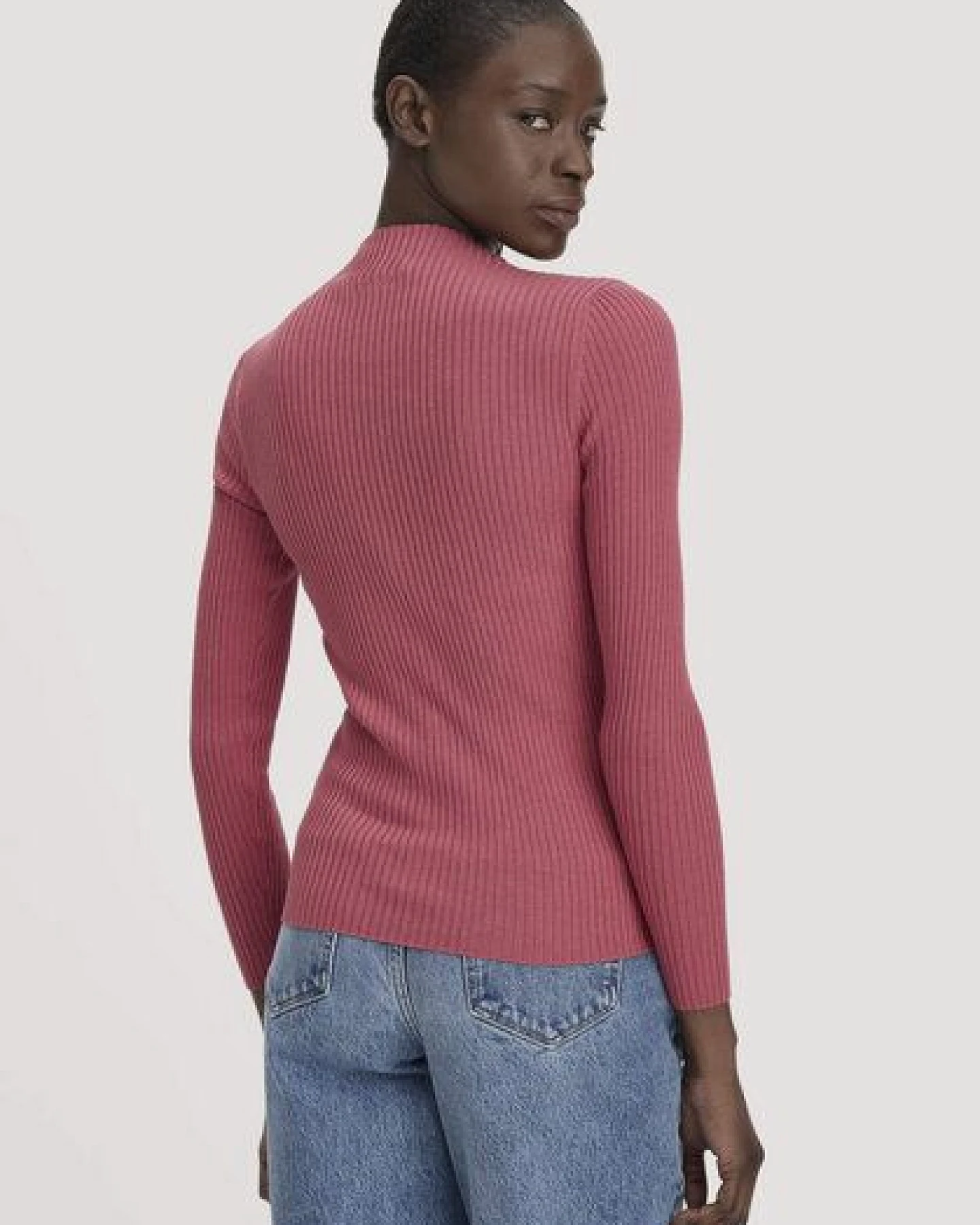 hessnatur Strick Pullover Fitted aus TENCEL Lyocell mit Bio-Baumwolle – Ansicht 2