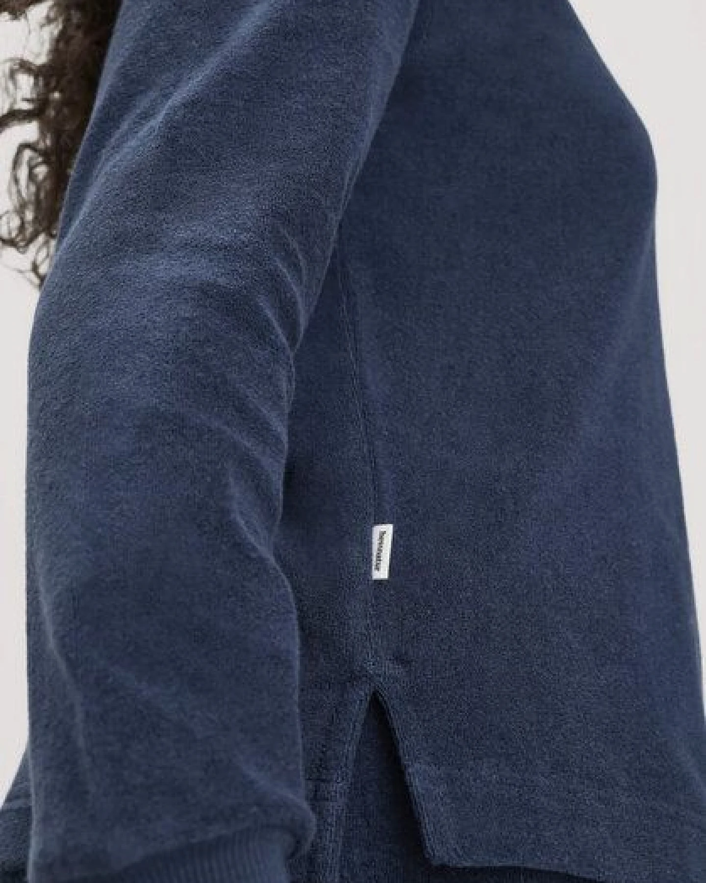 hessnatur Frottee Loungeshirt Oversize PURE COTTON aus reiner Bio-Baumwolle – Ansicht 4