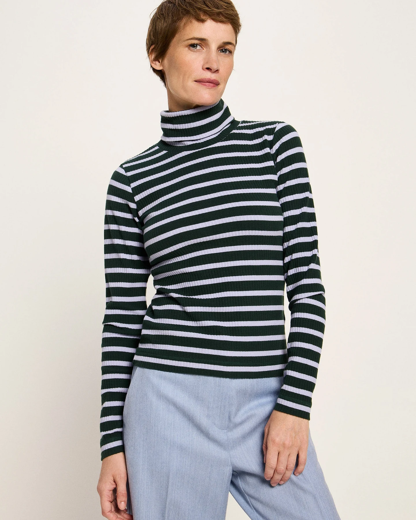 Rollkragenshirt in Rippoptik (GOTS) – Ansicht 4