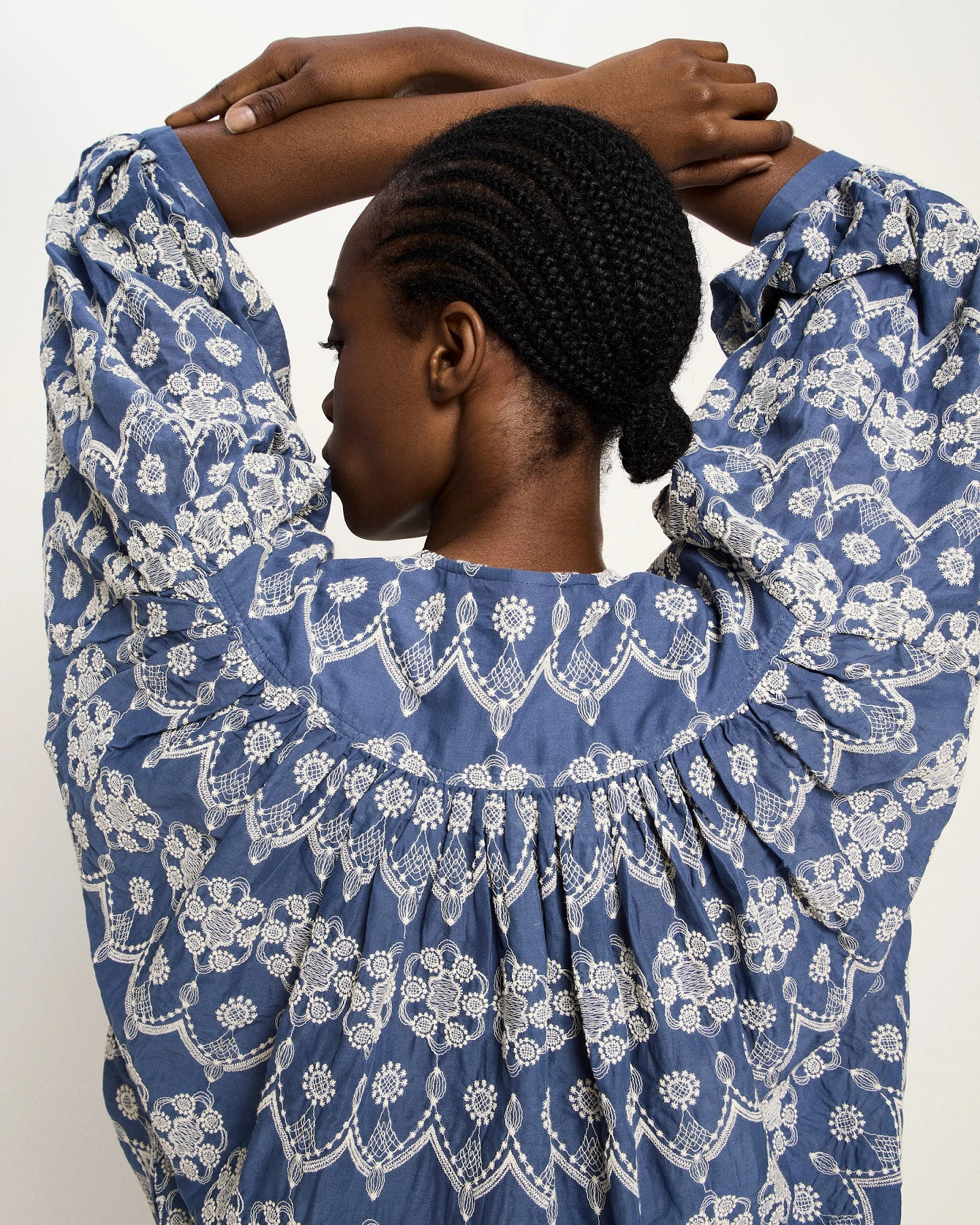 Bluse mit Kräuseln – Ansicht 4