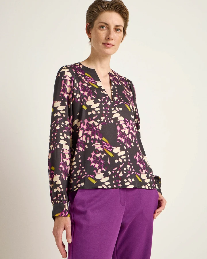 Bluse mit Kräuseln