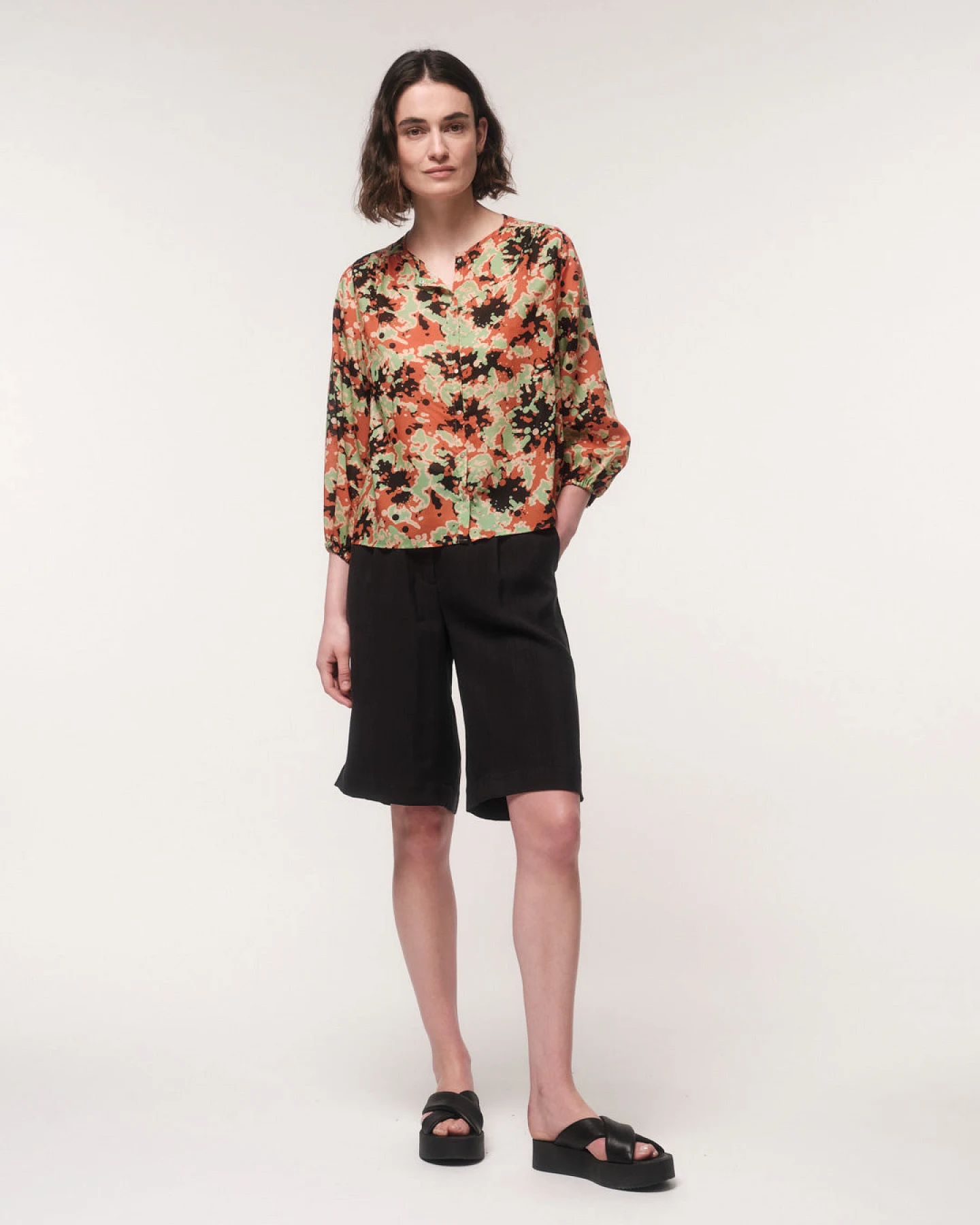 Bluse Print Powerful Bloom – Ansicht 2