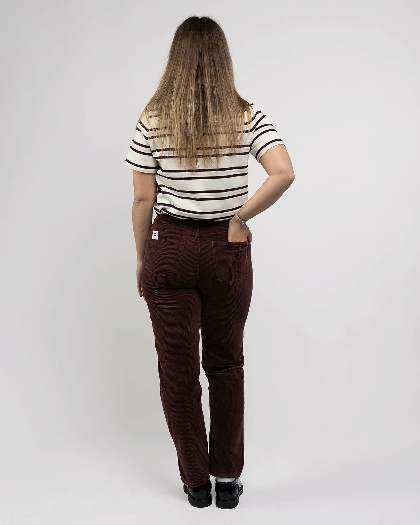 Côtelé Paris Damen vegan Hose Mit Geradem Bein Schokoladenbraun – Ansicht 2