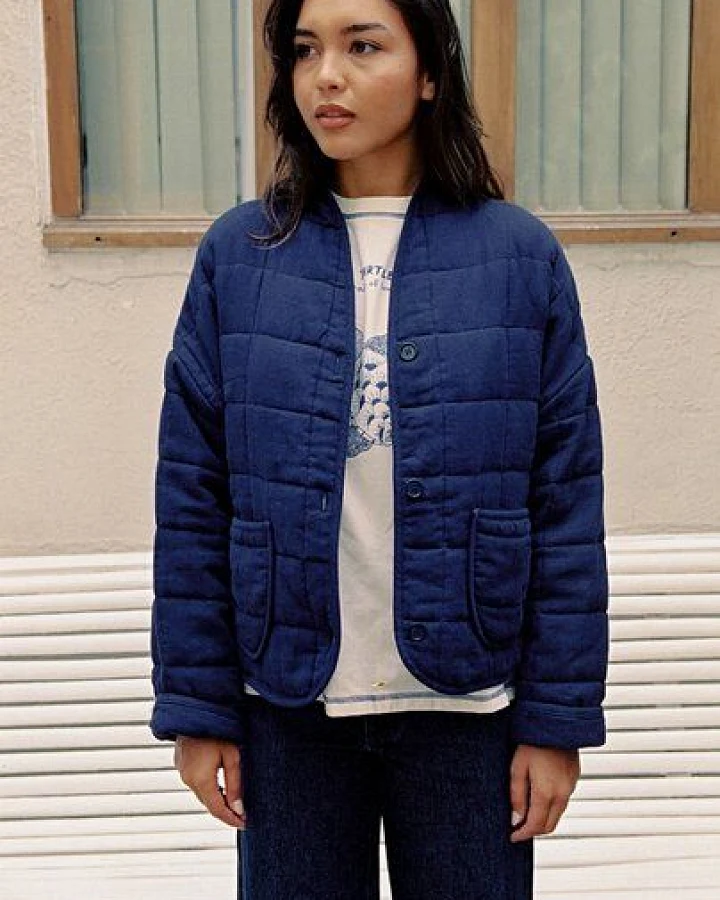 Nénés Jacke Maia
