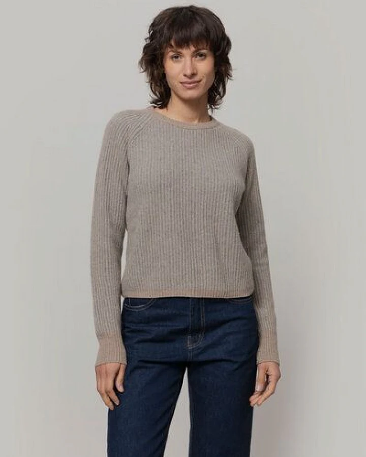 Beige-Grau