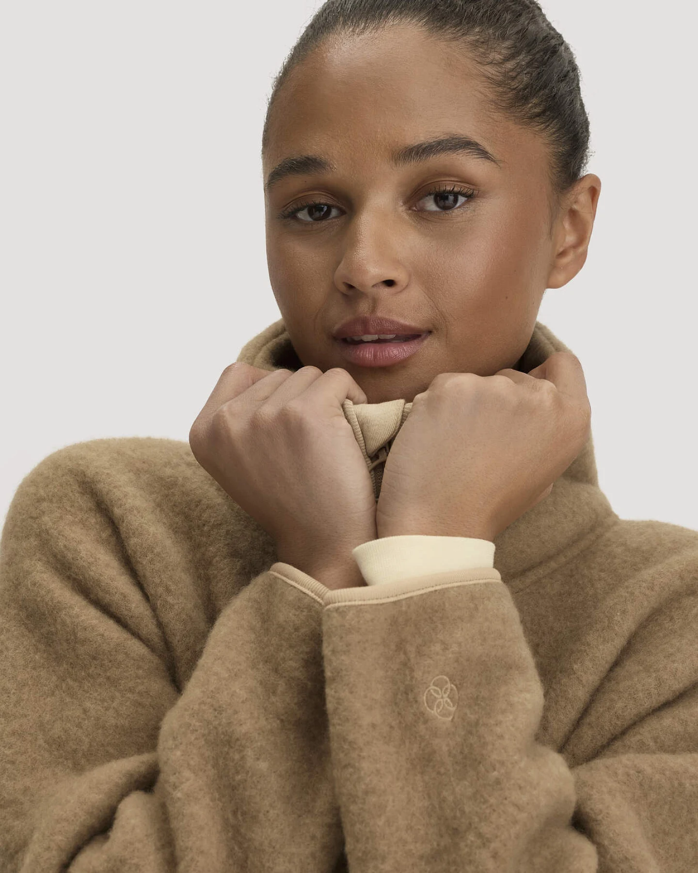 hessnatur Damen Wollfleece Jacke Oversize aus Bio-Merinowolle - braun - Größe M – Ansicht 4