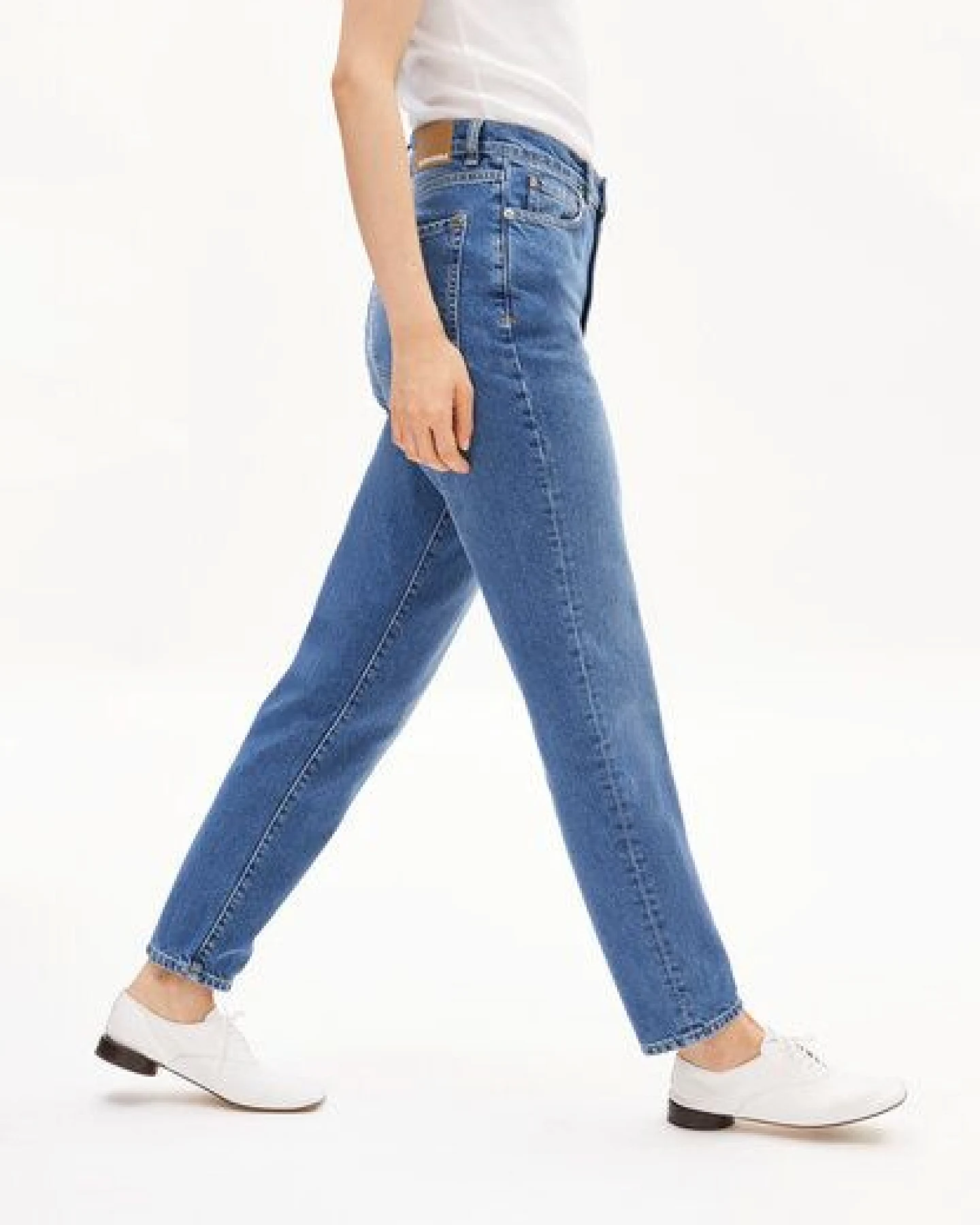ARMEDANGELS MAIRAA Damen Jeans Mom Fit High Waist Ankle recycelte Baumwolle Non-Stretch – Ansicht 4