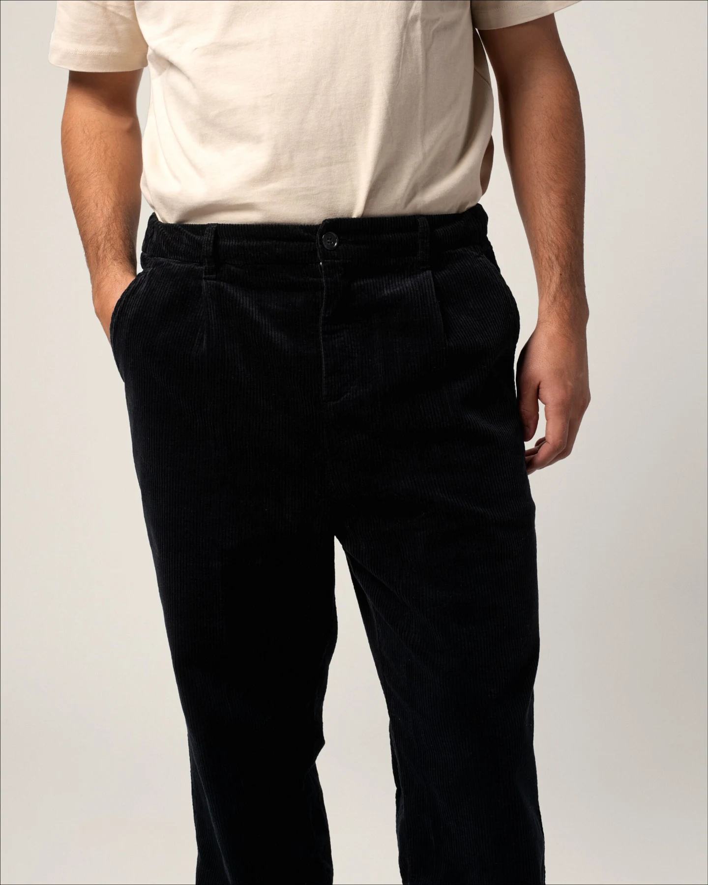 Côtelé Herren vegan Plisseehose Schwarz – Ansicht 2