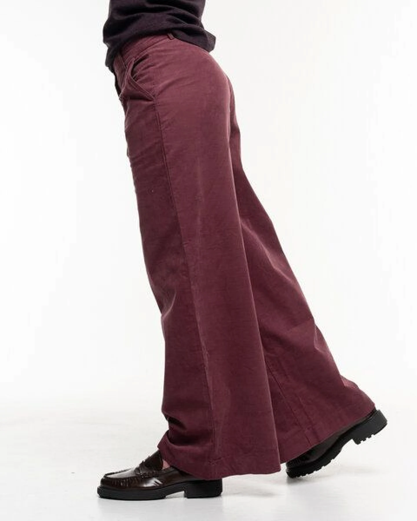 Alma & Lovis Lässige Feincord-Hose aus Organic Cotton – Ansicht 4
