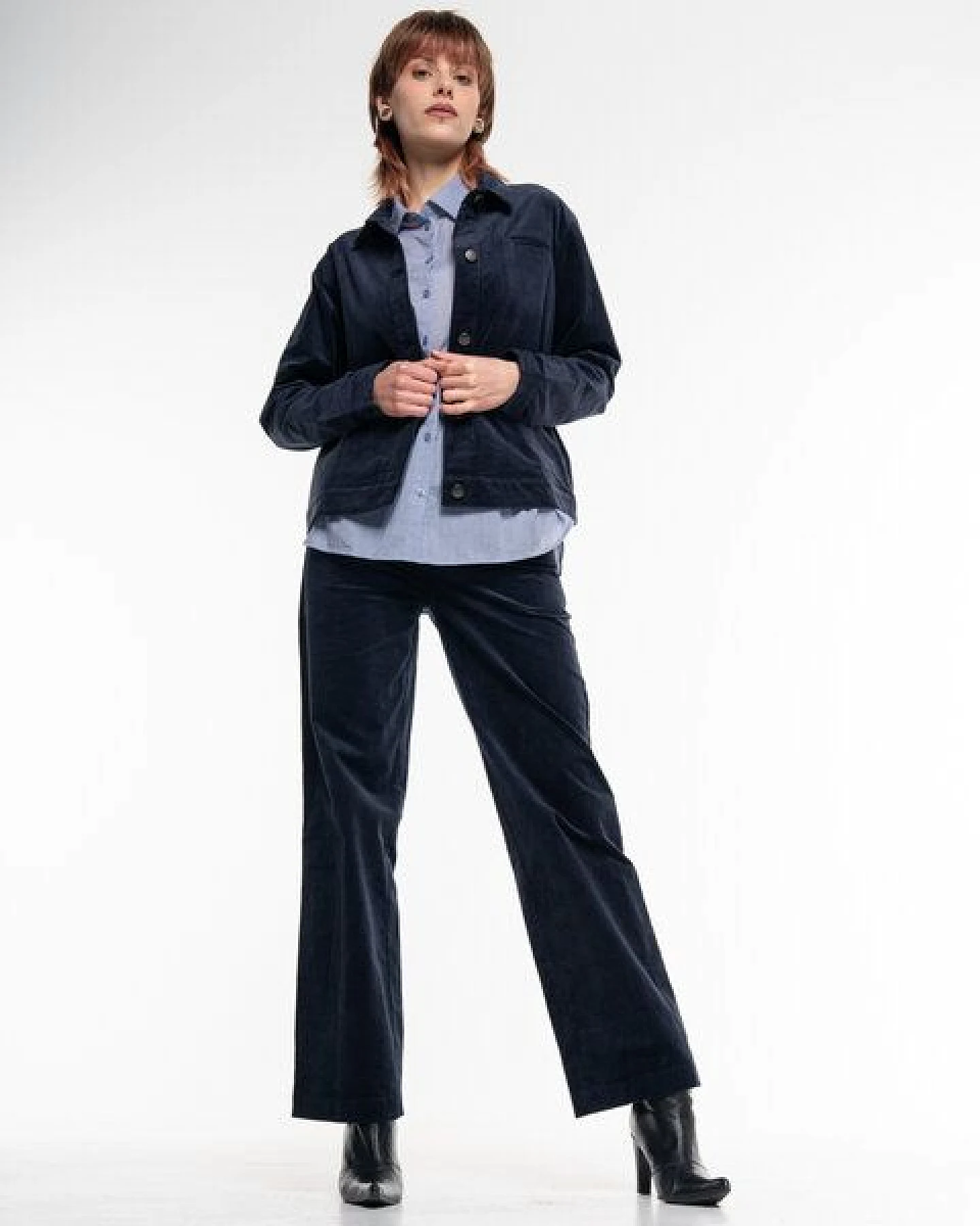 Alma & Lovis Lässige Cordhose aus Organic Cotton – Ansicht 2