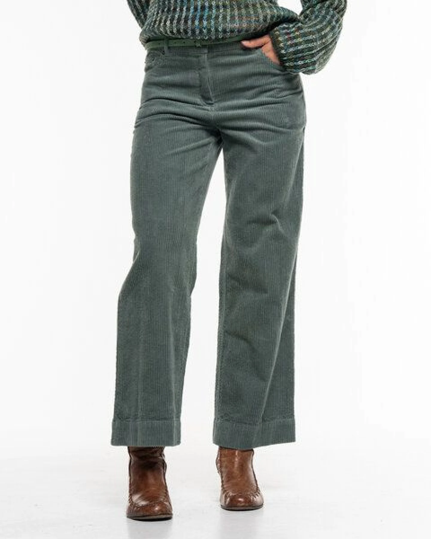 Alma & Lovis Softe Breitcord-Culotte aus Organic Cotton – Ansicht 4