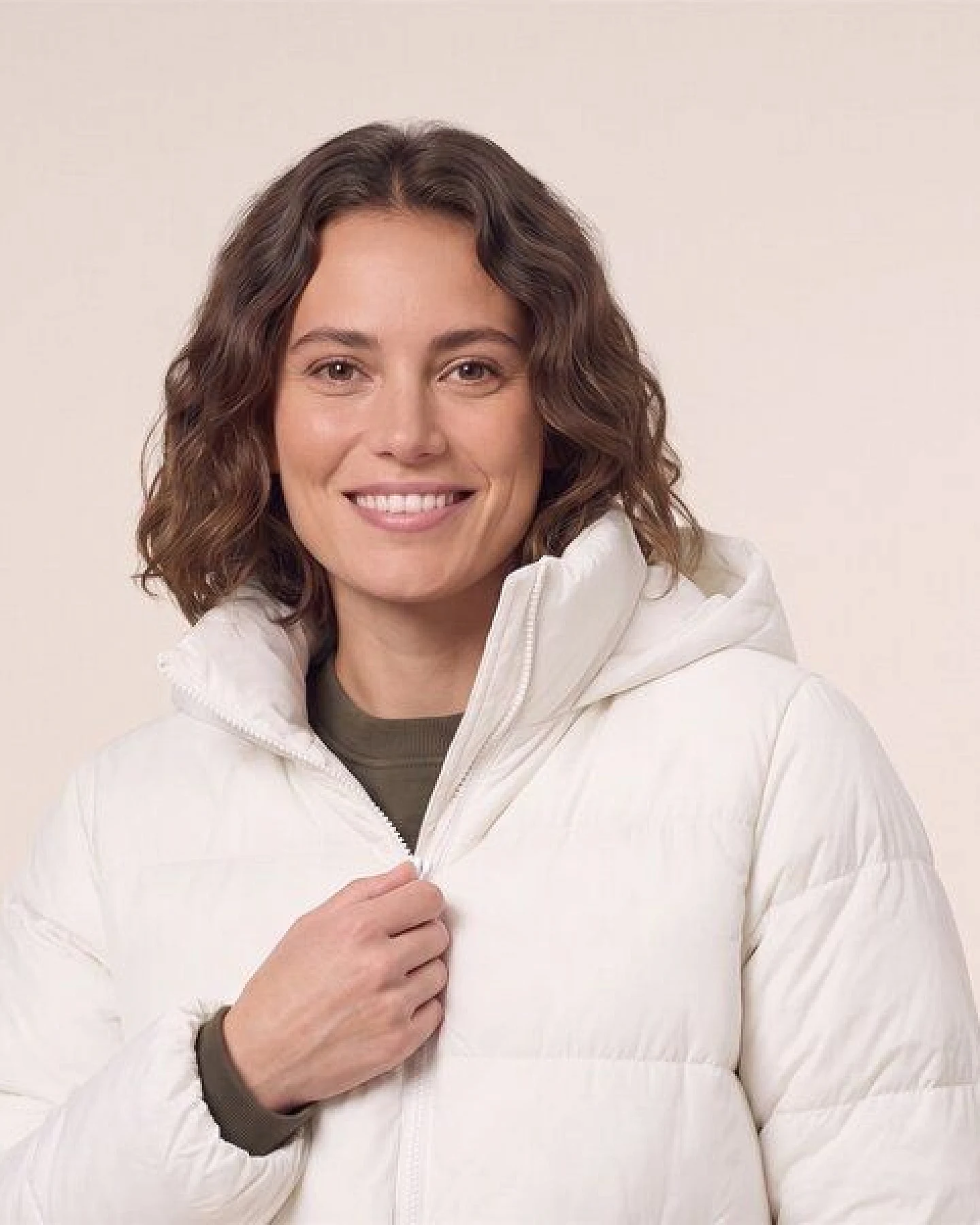 YTWOO Medium Fit Unisex Pufferjacke mit Kapuze – Ansicht 3