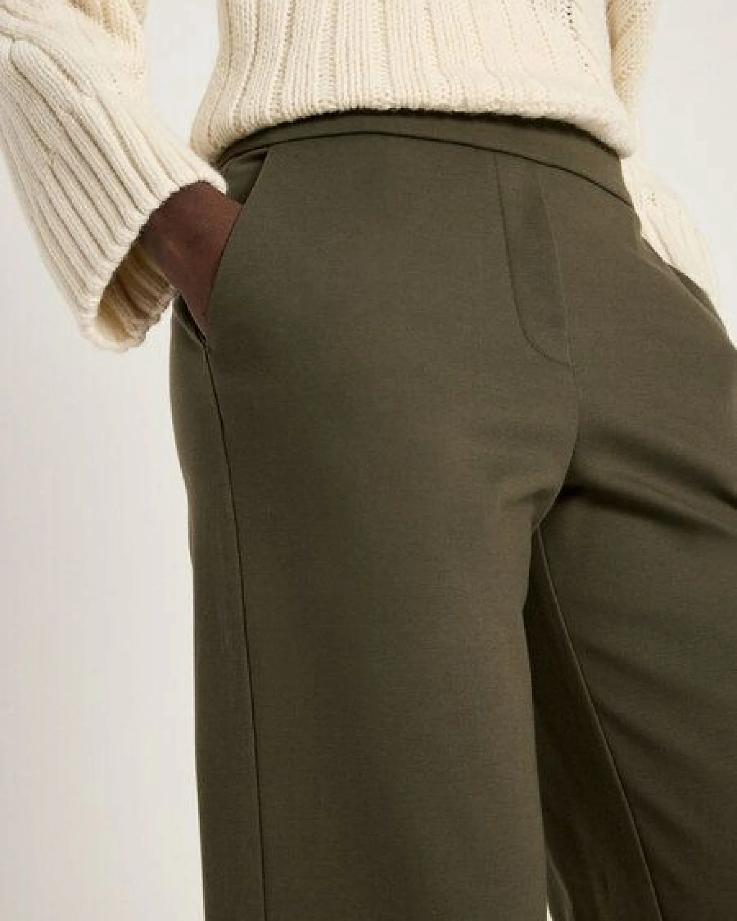 LANIUS Hose mit geradem Bein (OCS) aus Bio-Baumwolle und Schurwolle – Ansicht 4