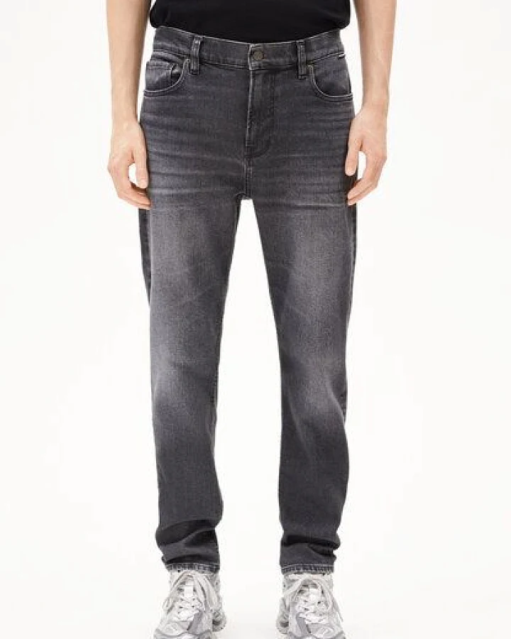 ARMEDANGELS AARJO TARPA Herren Tapered Jeans recycelter Baumwoll Mix Comfort-Stretch