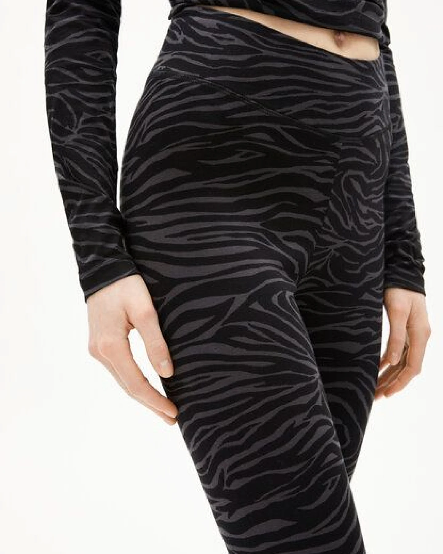 ARMEDANGELS Damen Leggings aus Bio-Baumwoll Mix – Ansicht 3
