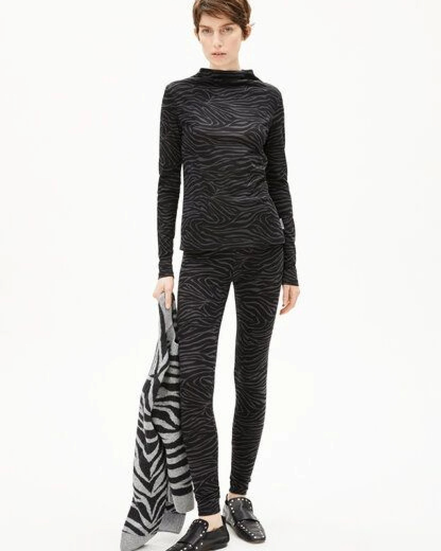 ARMEDANGELS Damen Leggings aus Bio-Baumwoll Mix – Ansicht 4