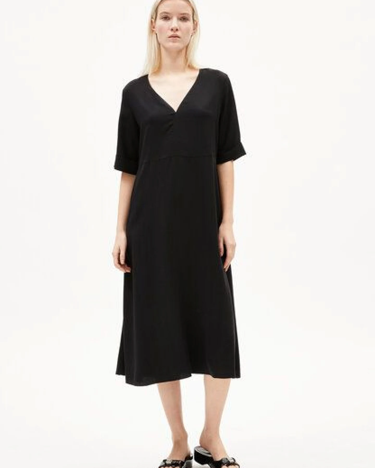 ARMEDANGELS VAALI Damen Webkleid aus TENCEL Lyocell – Ansicht 4