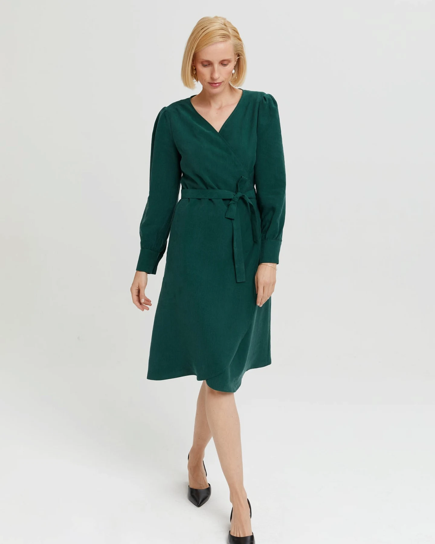 AYANI Damen vegan Wickelkleid Sophie Waldgrün – Ansicht 2