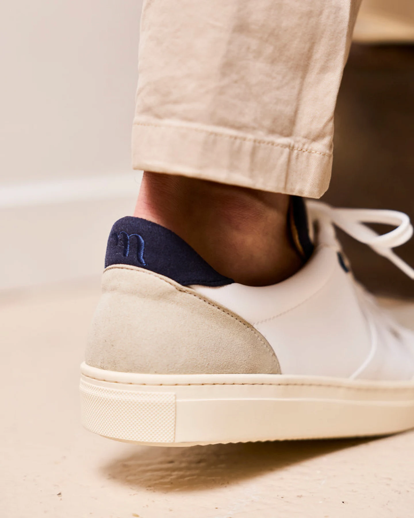 Minuit Sur Terre Herren vegan Sneaker Barkley Weiß Blau – Ansicht 2