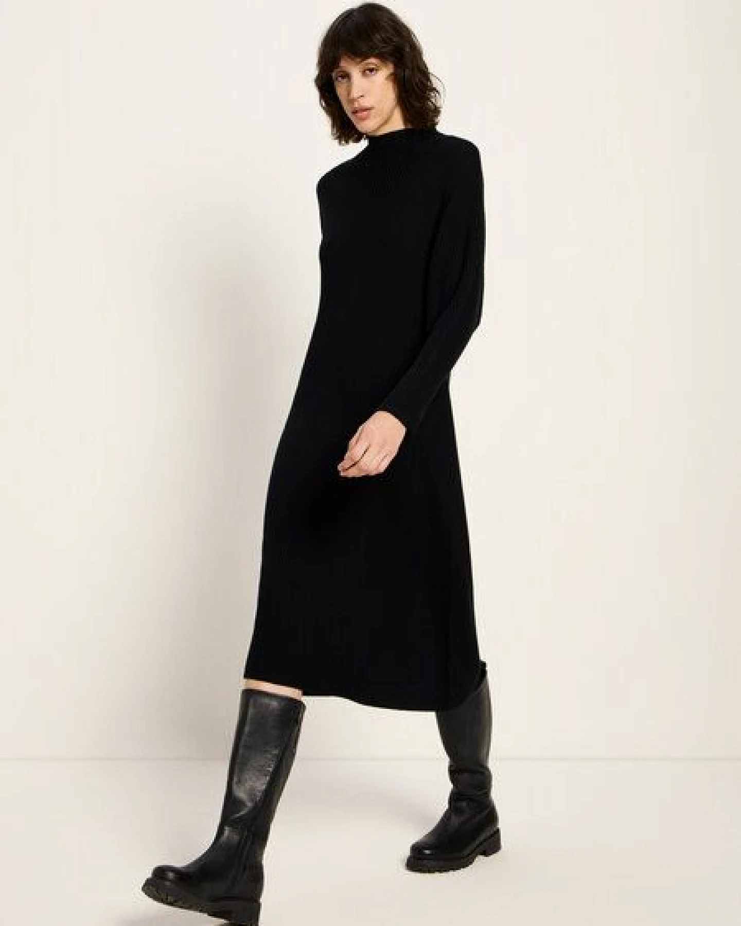 LANIUS Rippenstrickkleid aus Bio-Merinowolle – Ansicht 4