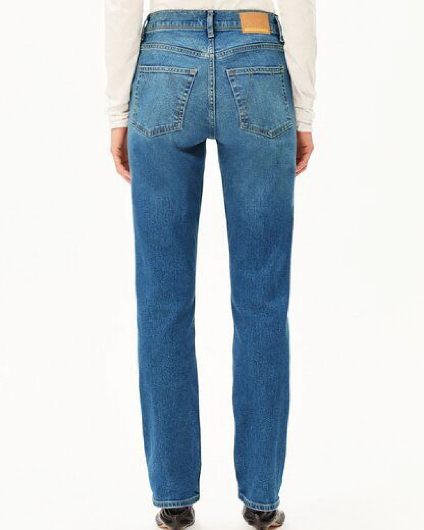 ARMEDANGELS CARENAA Damen Jeans aus recyceltem Baumwoll-Mix – Ansicht 2
