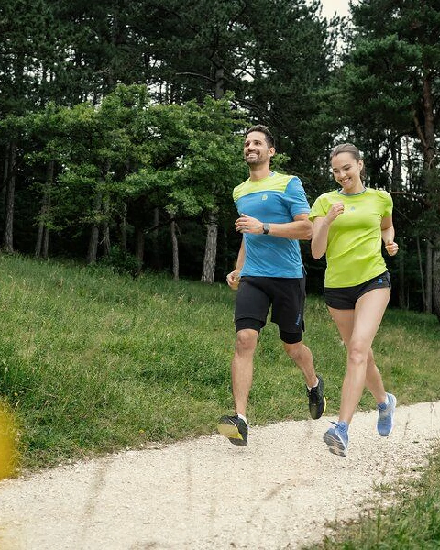 KiiGO Damen Laufshirt - Limepunch Grün – Ansicht 2