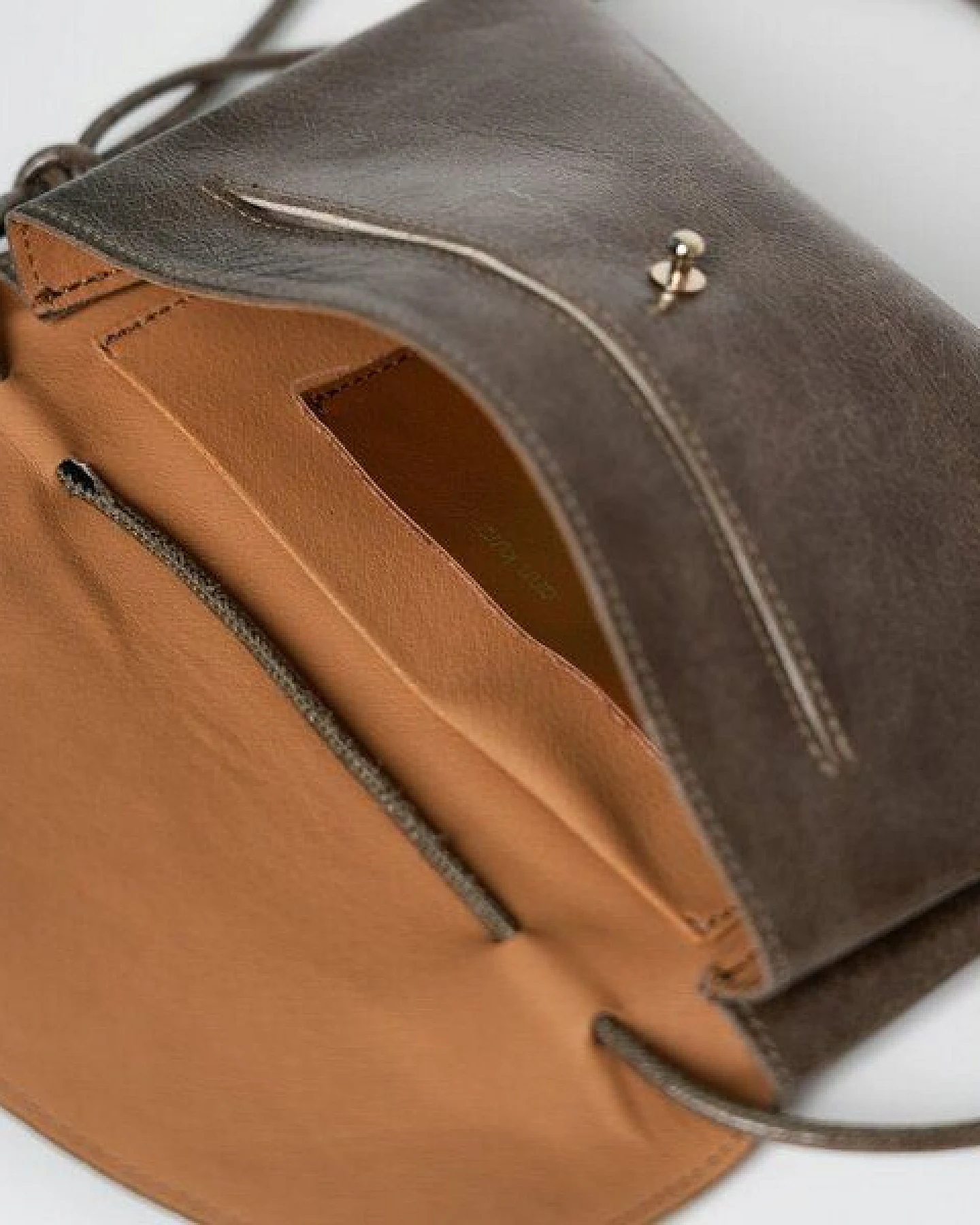 ann kurz Cute Clutch – Clutch aus Leder – Ansicht 4