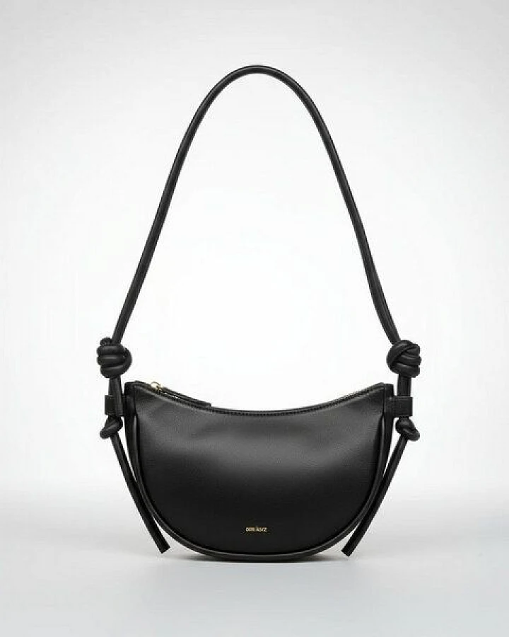 ann kurz Mini Half Moon – kleine Halbmond-Schultertasche aus Leder