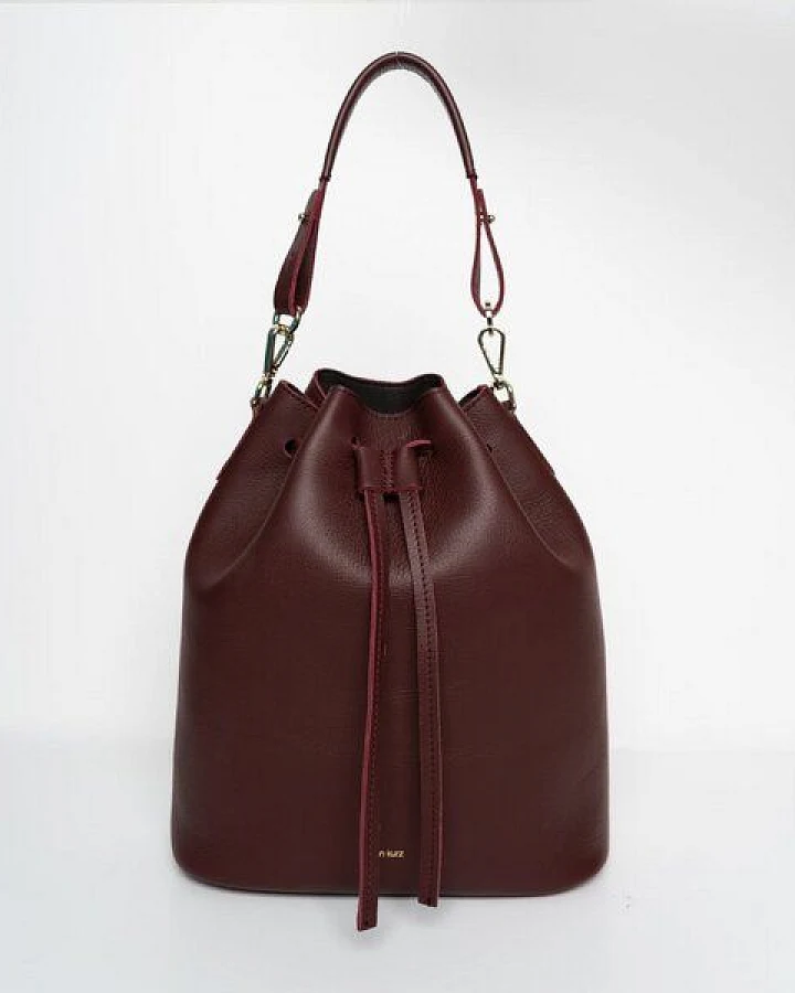ann kurz Saku – Beuteltasche und Rucksack aus Leder
