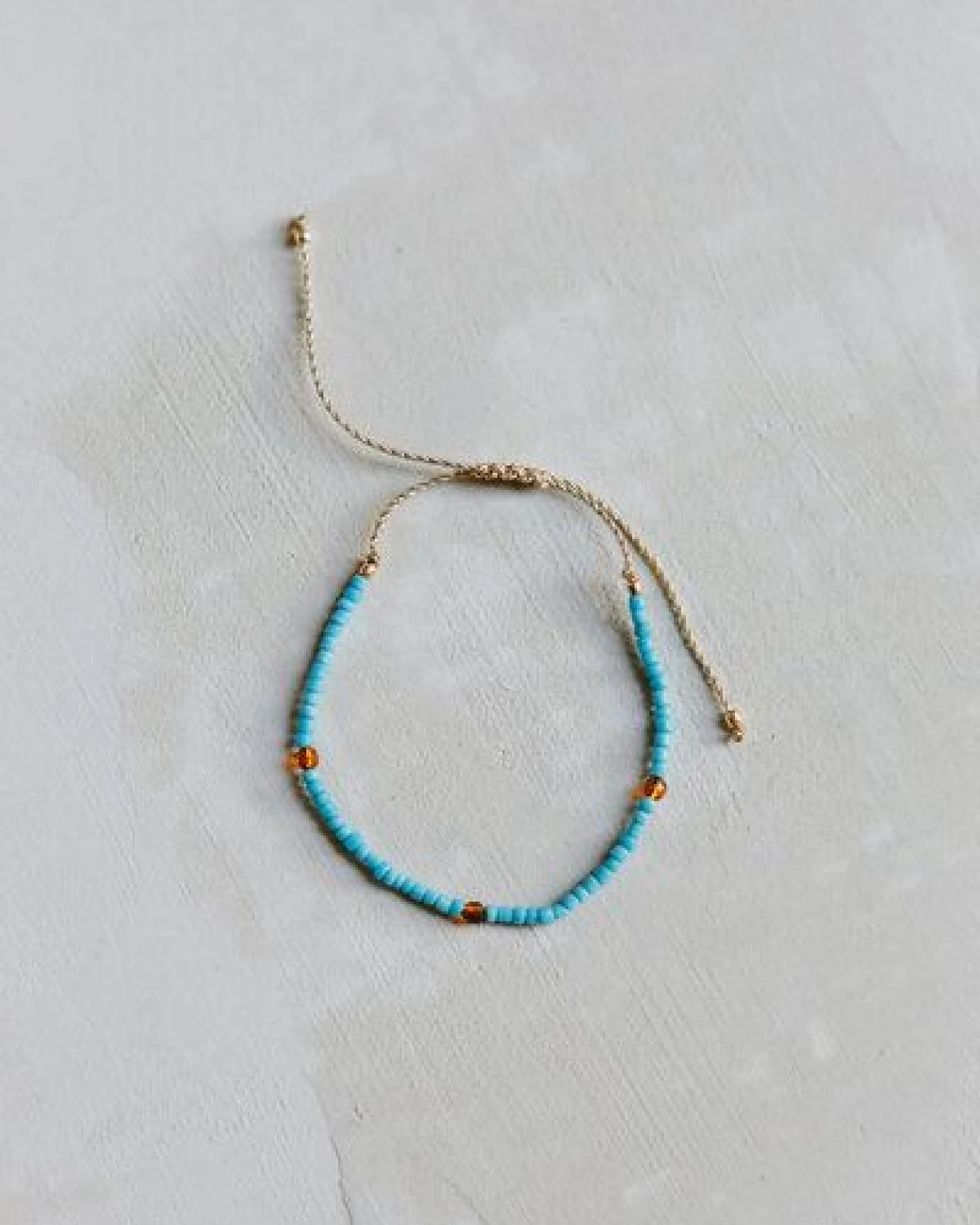 Jyoti - Fair Works Perlenarmband Angan Türkis – Ansicht 2