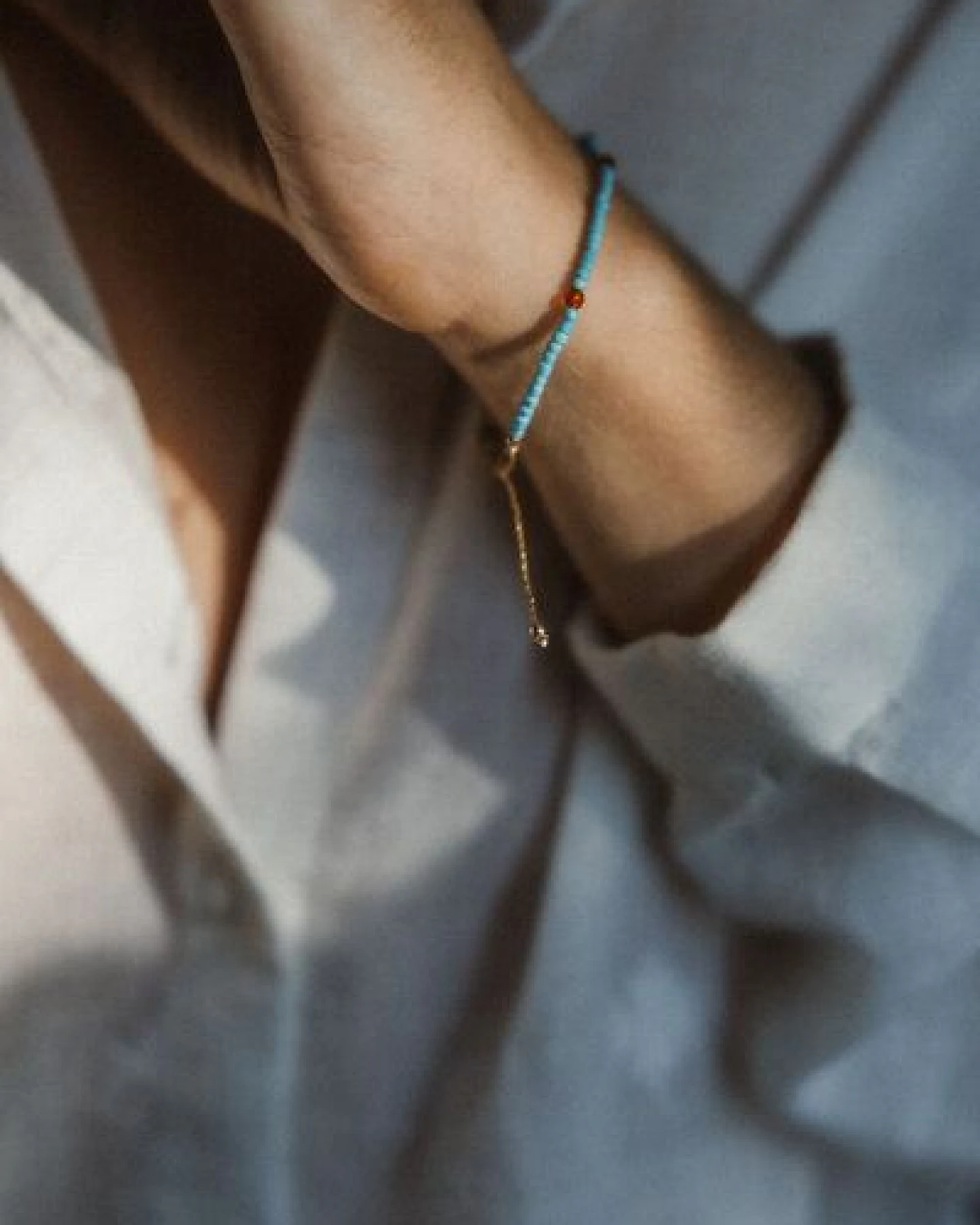 Jyoti - Fair Works Perlenarmband Angan Türkis – Ansicht 3