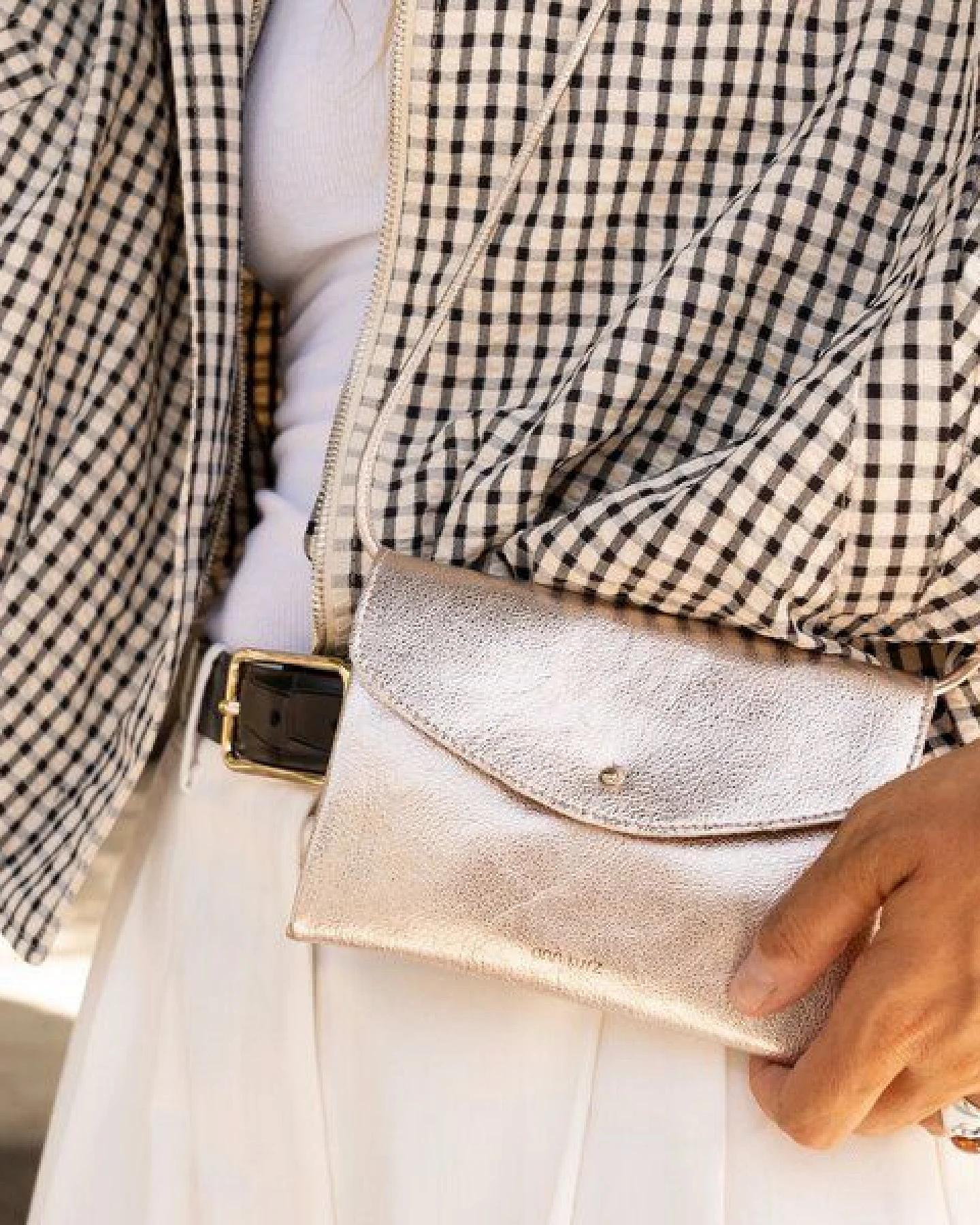 ann kurz Mini Cute Clutch – kleine Clutch aus Metallic-Leder – Ansicht 4
