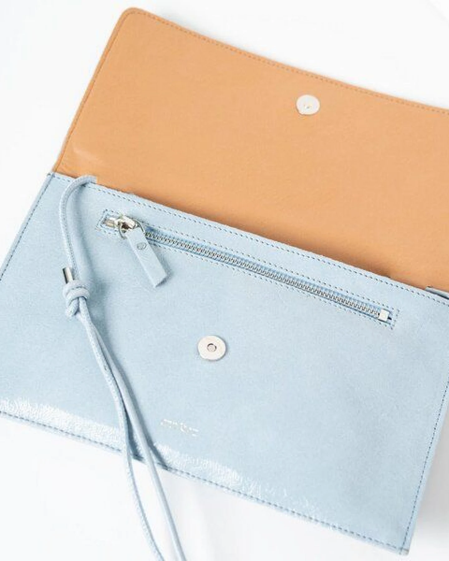 ann kurz Thin Clutch – flache Clutch aus Leder – Ansicht 2