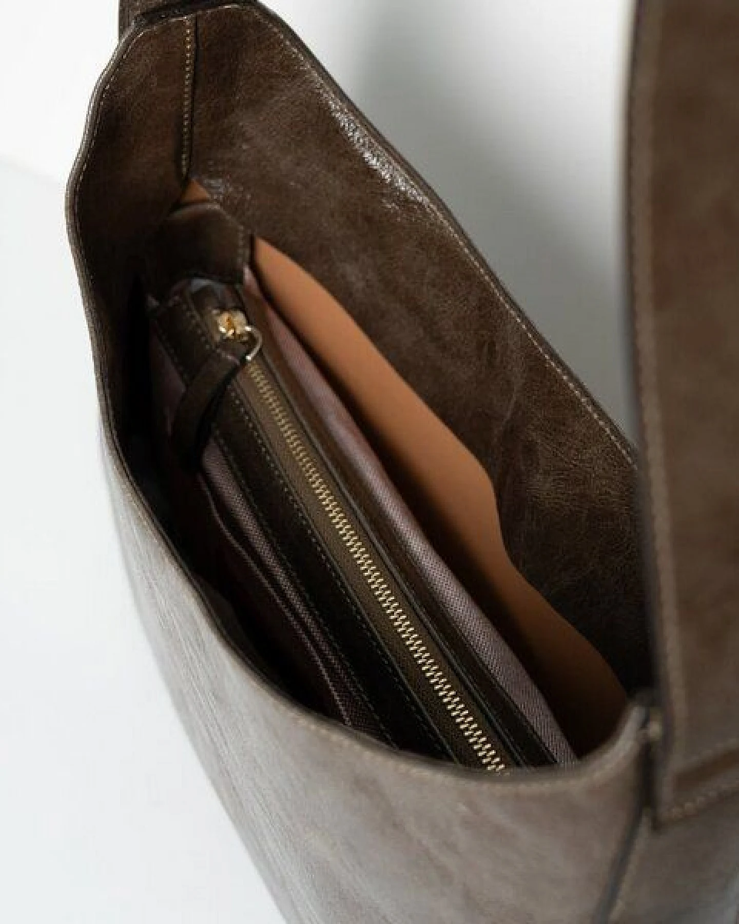 ann kurz Versatile Hobo – Hobo-Tasche aus Leder – Ansicht 2