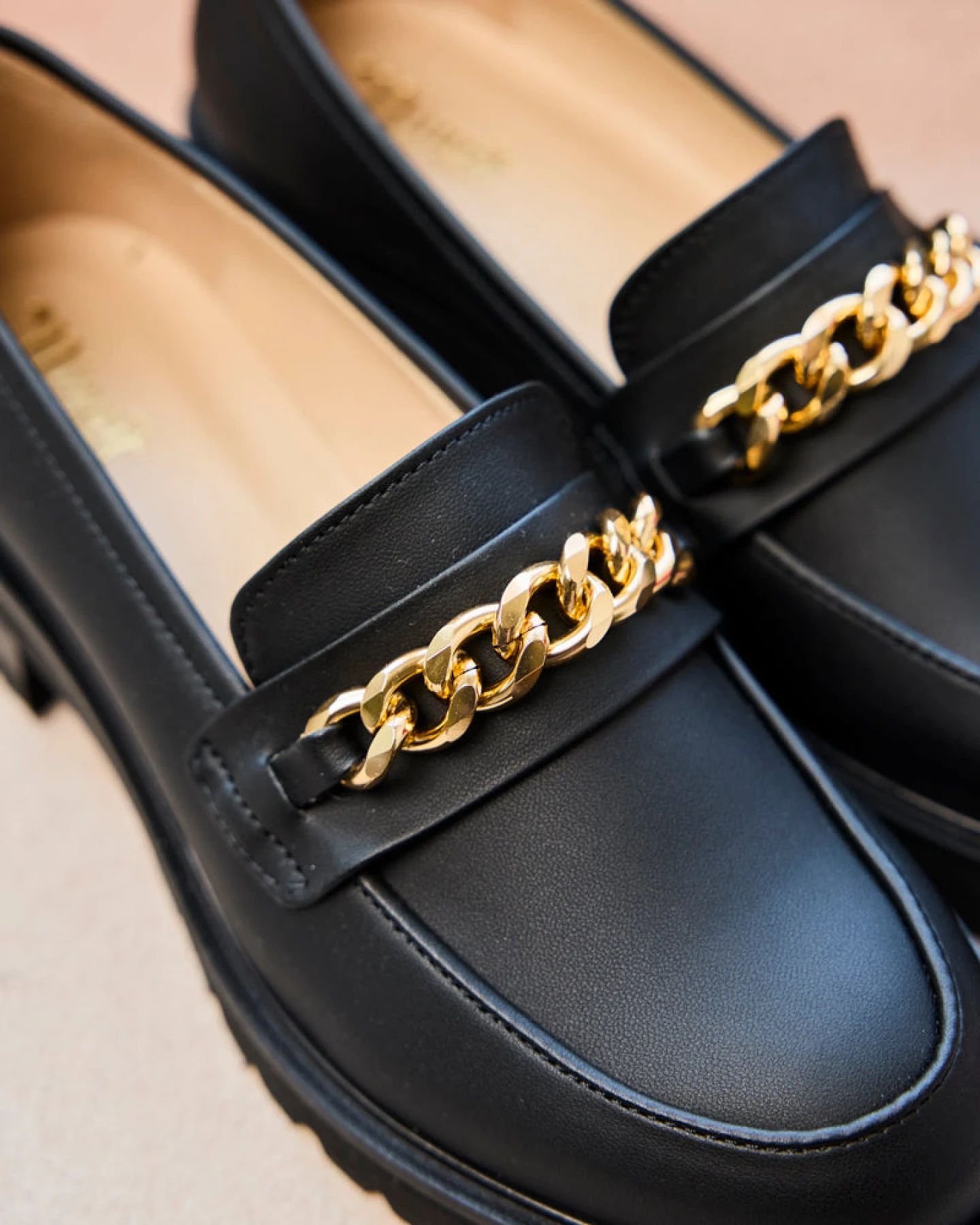 Minuit Sur Terre Damen vegan Loafer Essence Schwarz – Ansicht 2