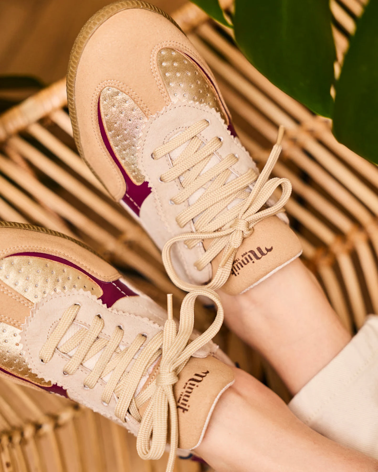 Minuit Sur Terre Damen vegan Sneaker Rive Beige/Gold – Ansicht 2