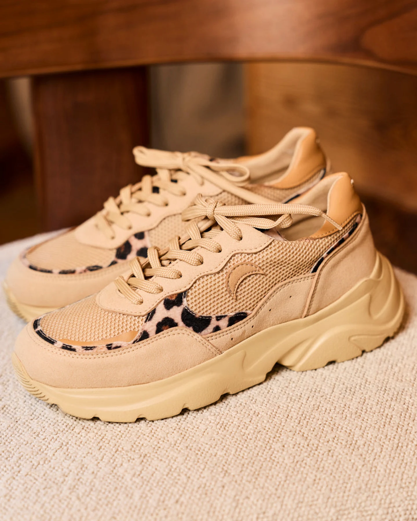 Minuit Sur Terre Damen vegan Sneaker Nuvia Léo – Ansicht 2